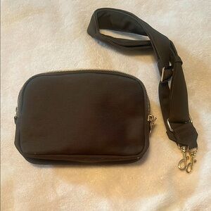 Sleek dark green Crossbody Bag